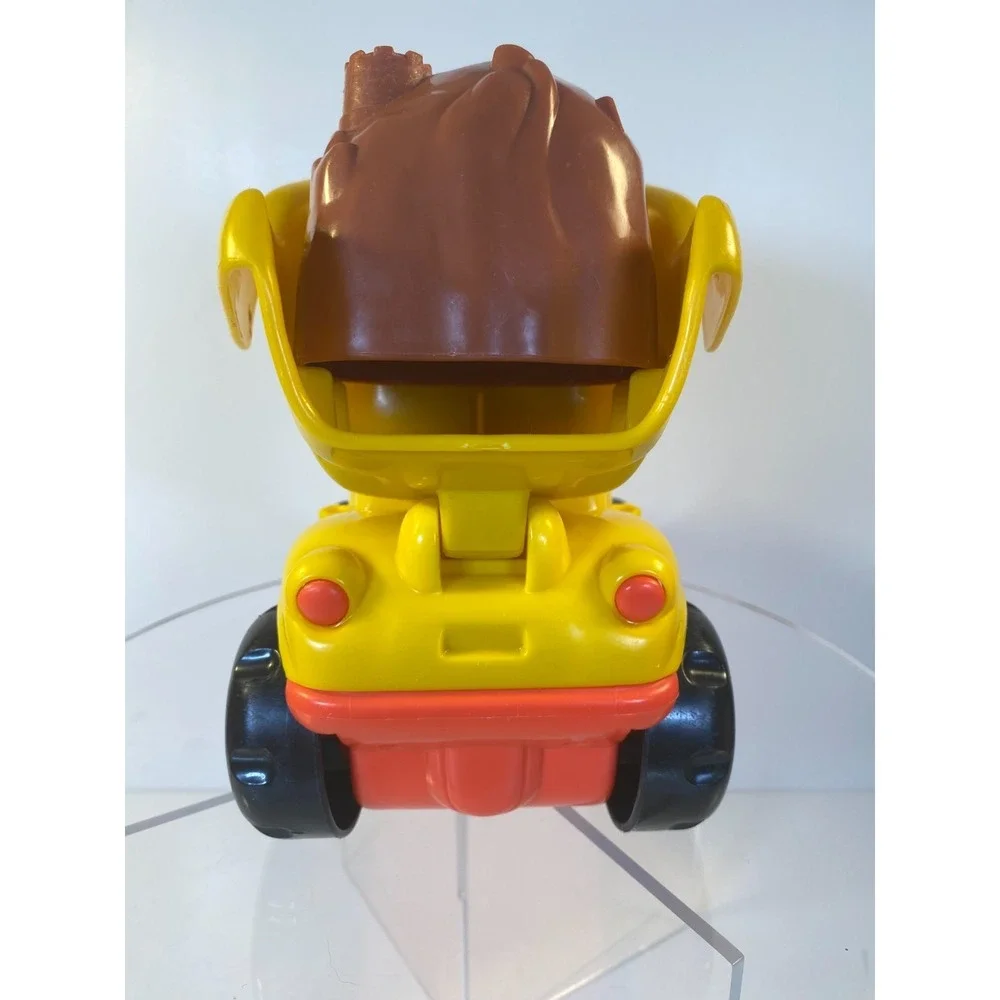 FISHER PRICE LITTLE PEOPLE LIL MOVERS DUMP TRUCK & MAN